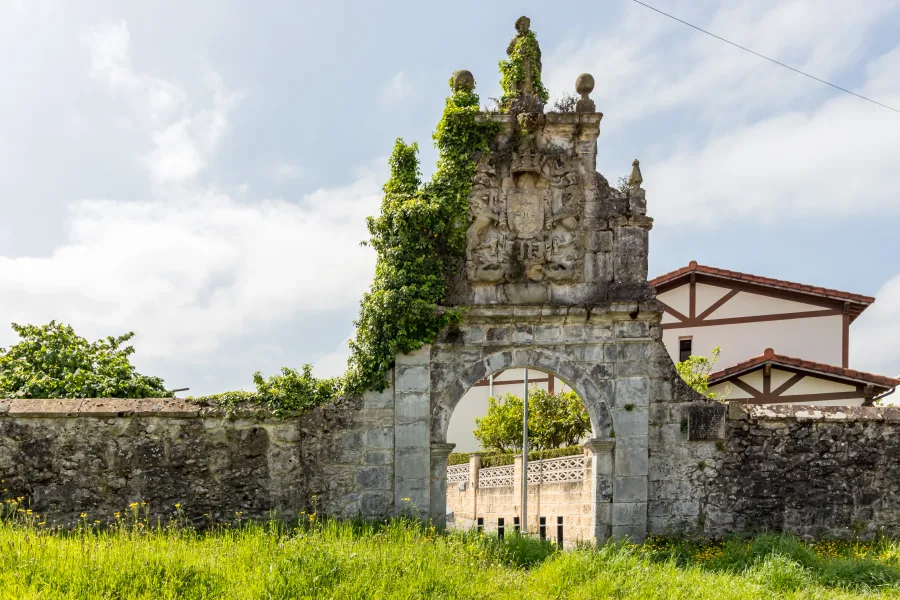 Arco de piedra histórico de Casa Rural Margarita